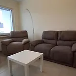 Apartment In Ruhiger Lage Anbindung *