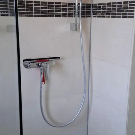 In Ruhiger Lage Anbindung *