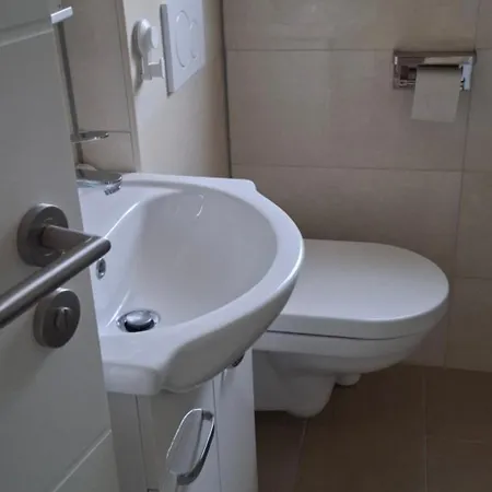 In Ruhiger Lage Anbindung * Köln