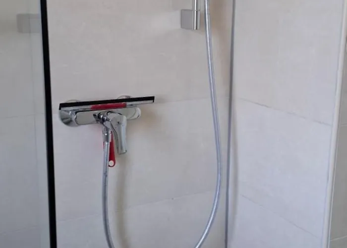 In Ruhiger Lage Anbindung *